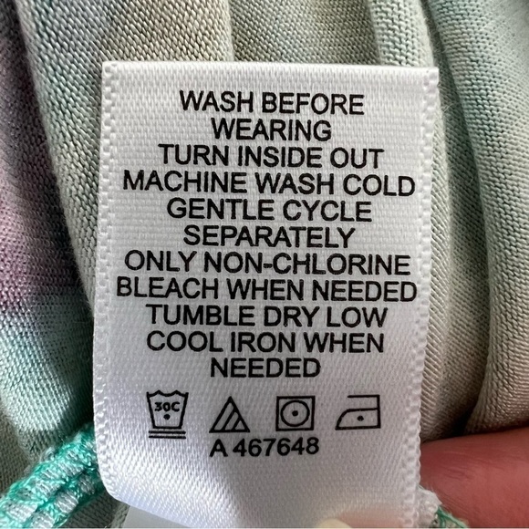 LOGO Lori Goldstein Watercolor Artsy Tank Top Shark Bite Hem Stretch Multi XS - Picture 7 of 7